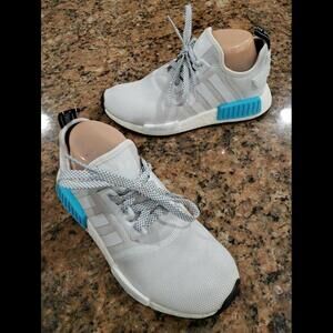 ADIDAS Boost S80207 LIGHT GRAY WHITE BLUE SNEAKERS Athletic Comfort Shoes 5 US